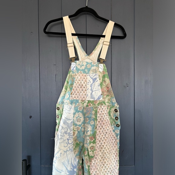 SOLD: Anthropologie Pilcro The Wanderer Overalls patchwork - Picture 8 of 8